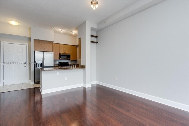 Building Photo - 1830 Radius Dr