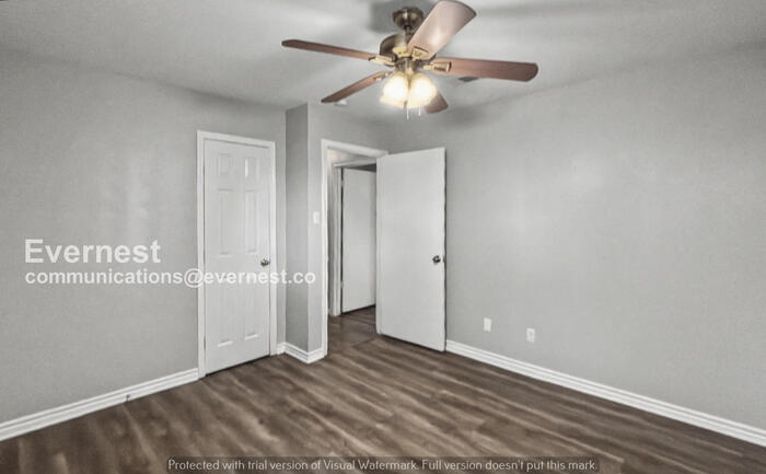 Building Photo - 14142 Burke Forest Dr