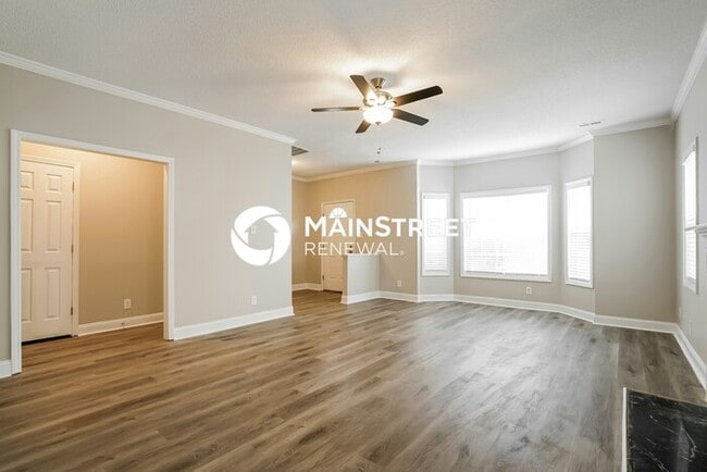 Building Photo - 3 Bedroom Pet-Friendly Home in Raleigh, NC with Main Street Renewal