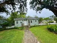 Building Photo - 3712 Hyacinth Ave