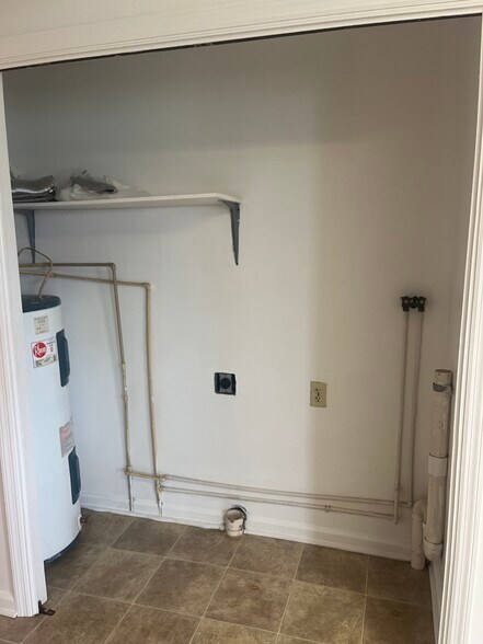 Building Photo - 2 Stoltzfus Ln