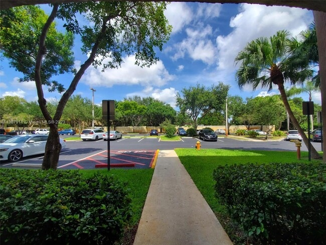 Building Photo - 10451 W Broward Blvd