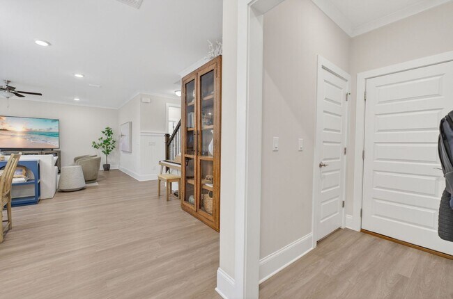 Building Photo - 66 J Hunter's Way N