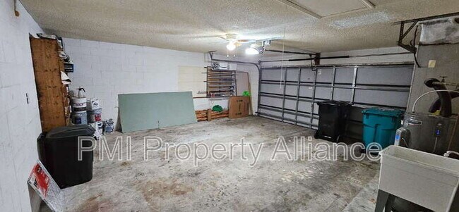 Building Photo - 5015 Nassau Cir