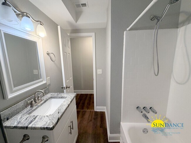 Building Photo - Upgraded 4BR Home with In-Ground Pool in Fort Walton Beach!