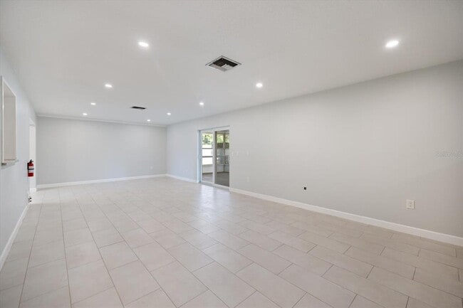 Building Photo - 1169 Carmella Cir