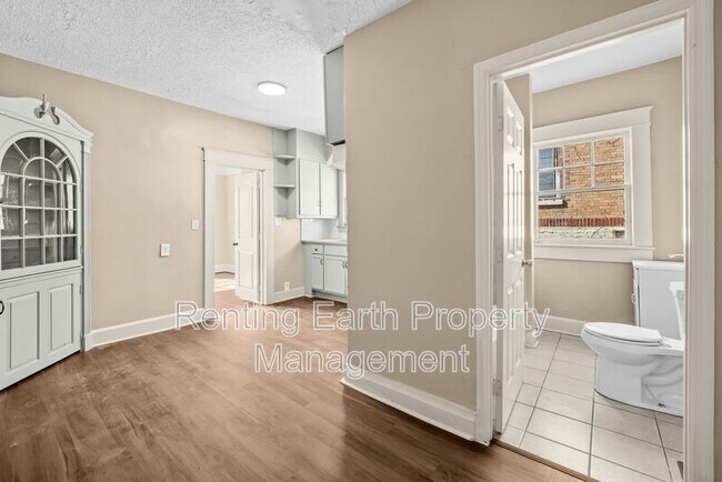 Building Photo - 1420 47th St Ensley