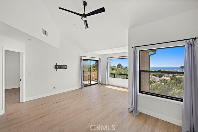 Building Photo - 1060 Calle Del Cerro