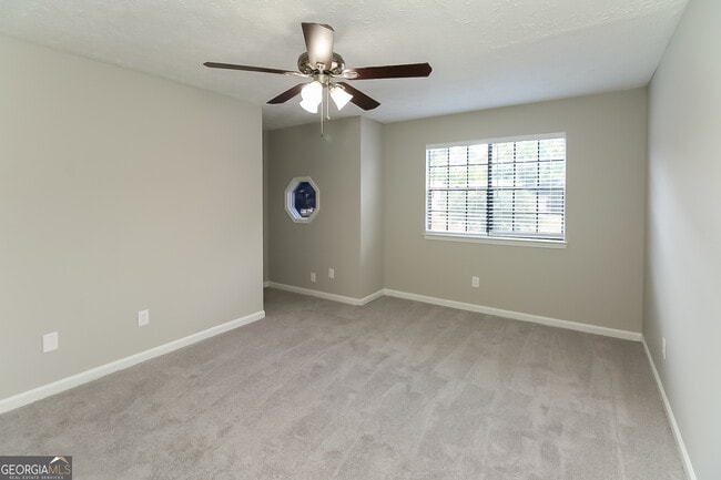 Building Photo - 8070 Linda Ct