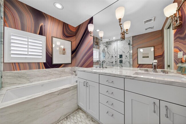 Building Photo - 455 E Palmetto Park Rd