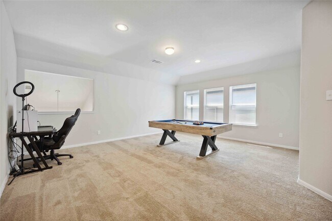 Building Photo - 4611 Hronas Dr