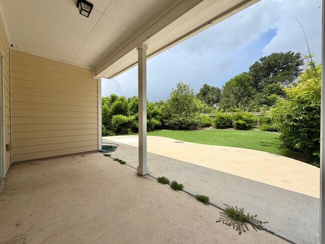 Building Photo - 5404 Bonneville Bend