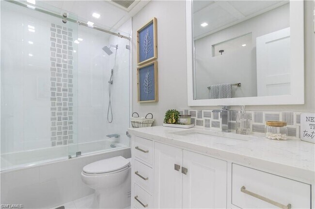 Building Photo - 5544 Lago Villaggio Way