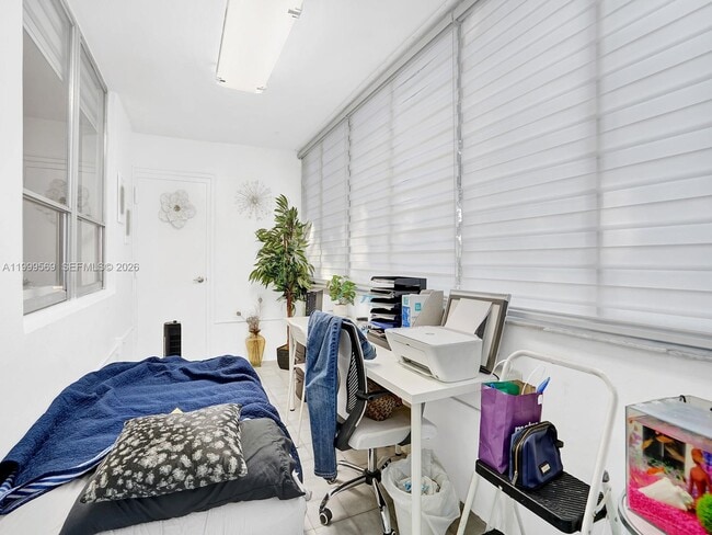 Building Photo - 6841 SW 147th Ave