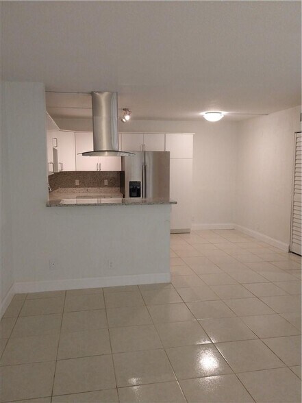 Building Photo - 3247 NW 104th Ave