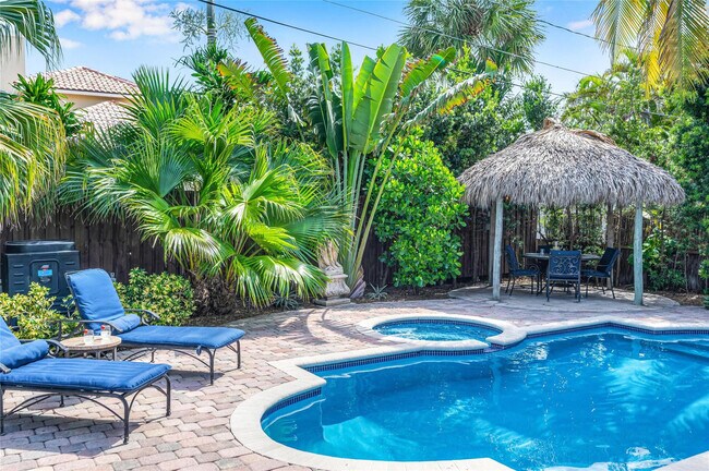 Building Photo - 3316 NE 16th St