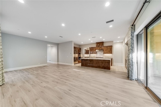 Building Photo - 212 Parkwood