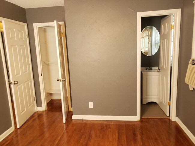 Building Photo - Beautiful Single Family House for Rent
