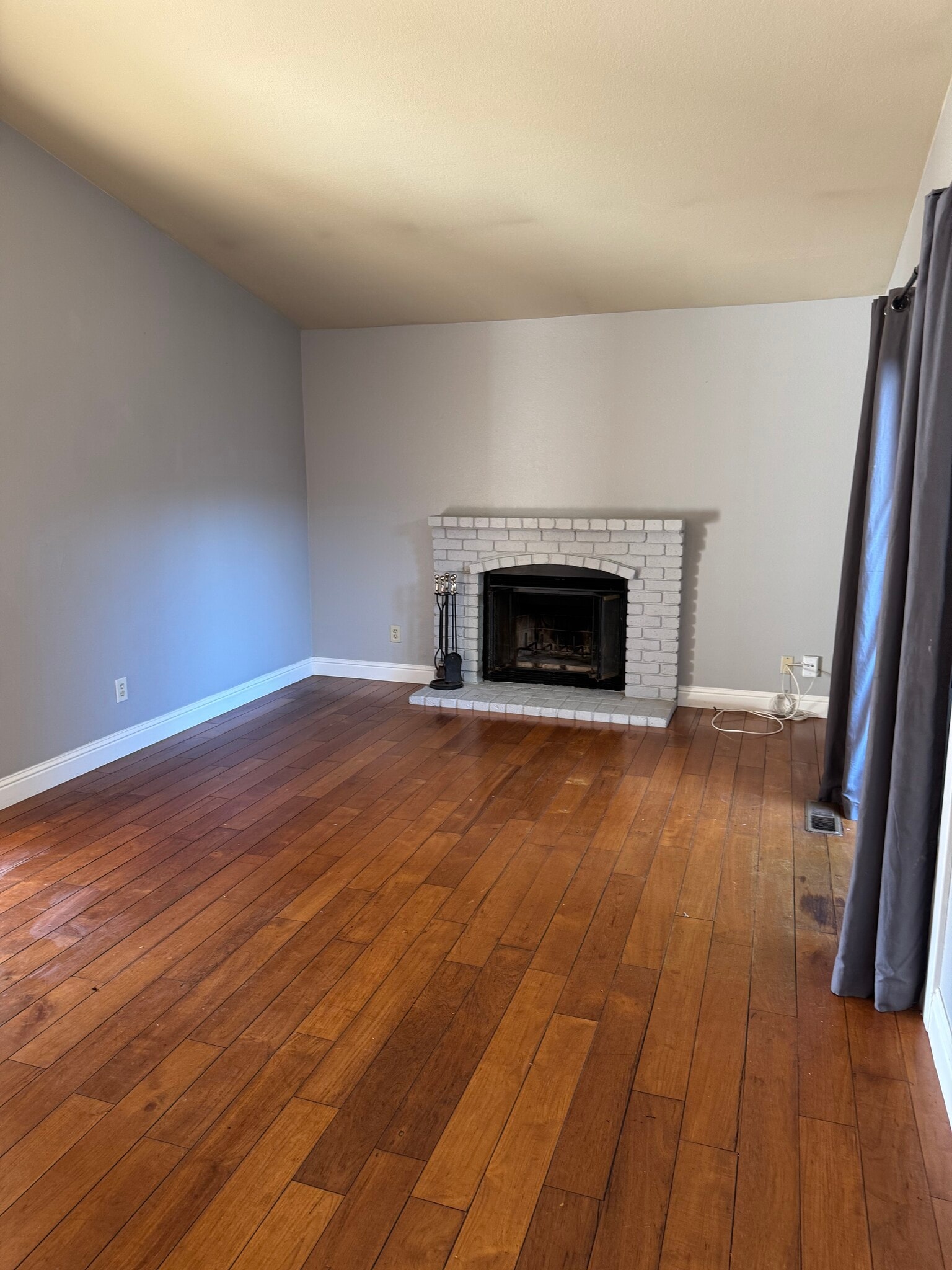 Building Photo - 764 N Regatta Dr