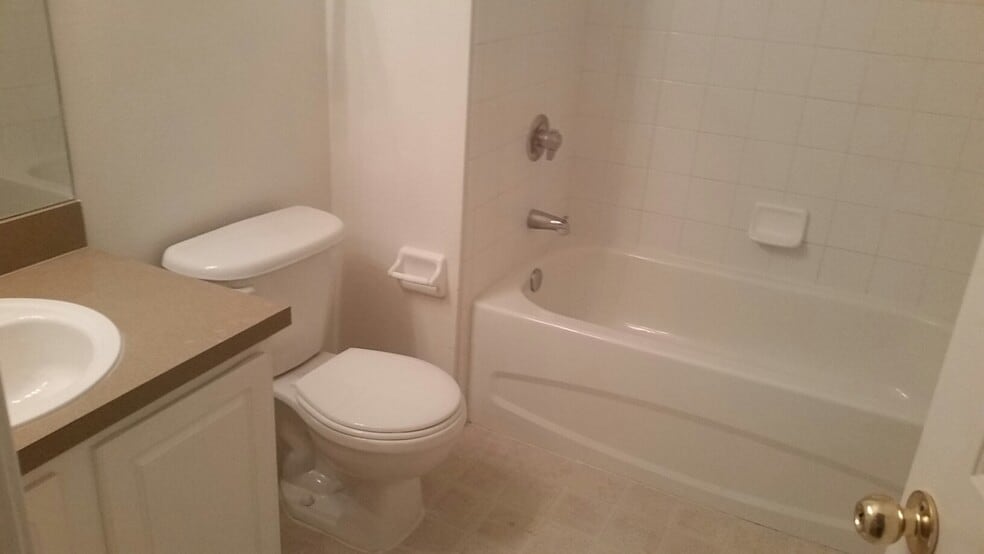 Building Photo - 1243 Charlesworth Dr