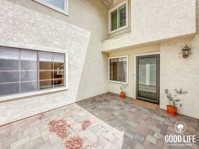 Building Photo - 5691 E Stetson Ct