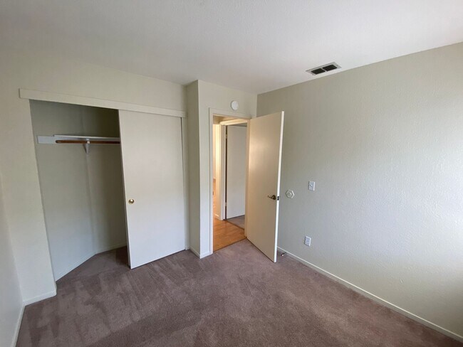 Building Photo - Cozy Single-Story in Quiet Antelope Neighborhood!