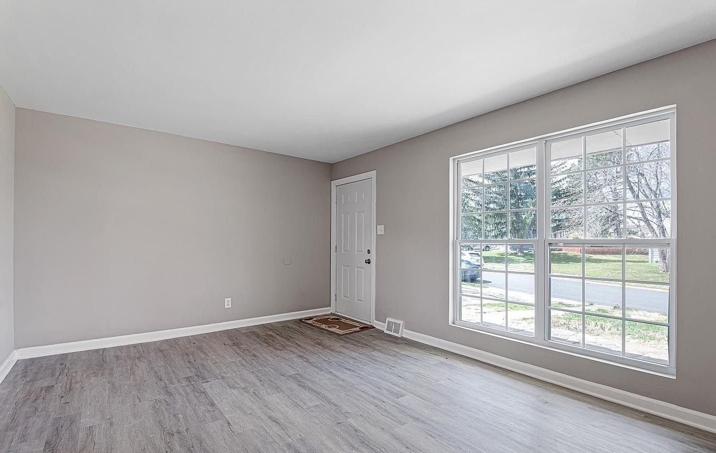 Building Photo - 1 Carlo Rd