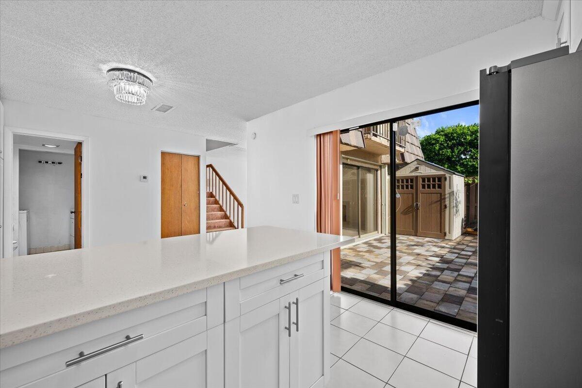 Building Photo - 1560 Forest Lakes Cir