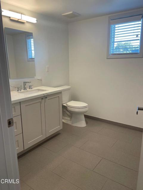 Building Photo - 137 S Wilson Ave