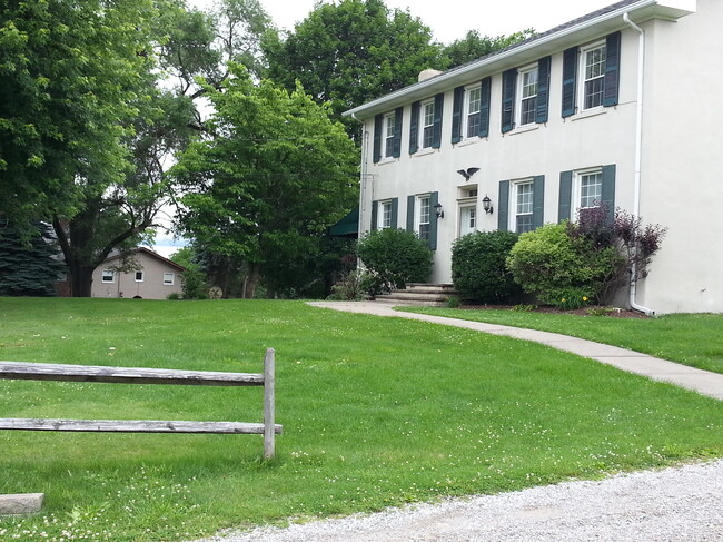 Walkway to the Front - 2785 Beaver Grade Rd