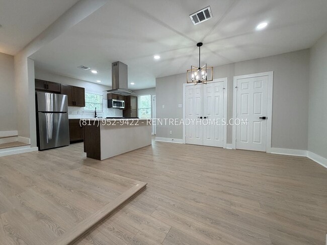 Building Photo - 8318 Jennings St