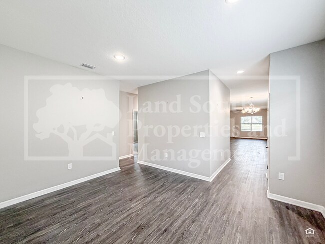 Building Photo - 3430 Cup Dr