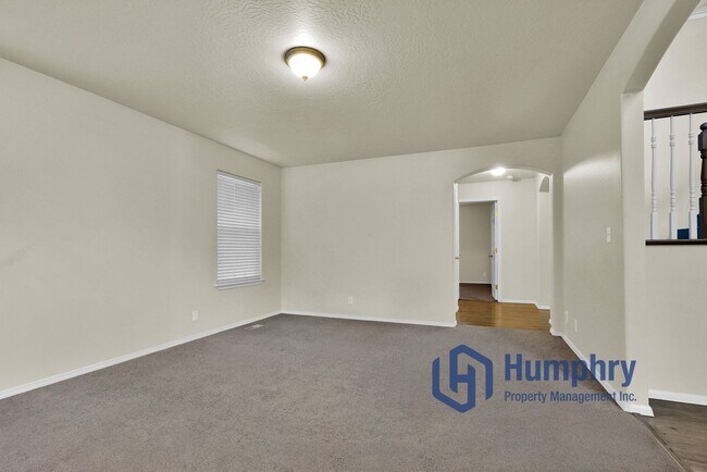Building Photo - 3956 E Granger Dr
