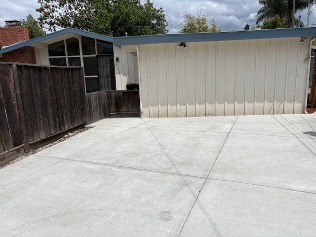 Building Photo - 624 S Baywood Ave