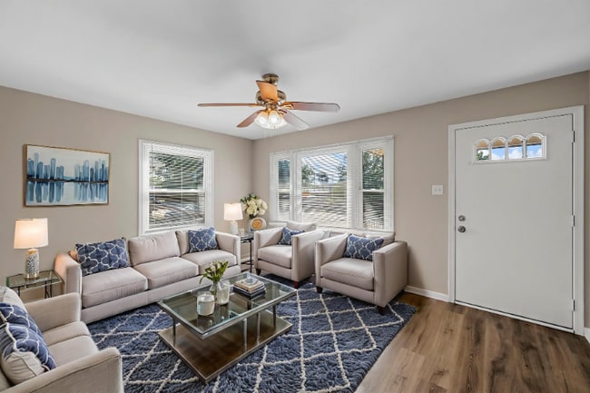 Building Photo - 210 Vest Ave