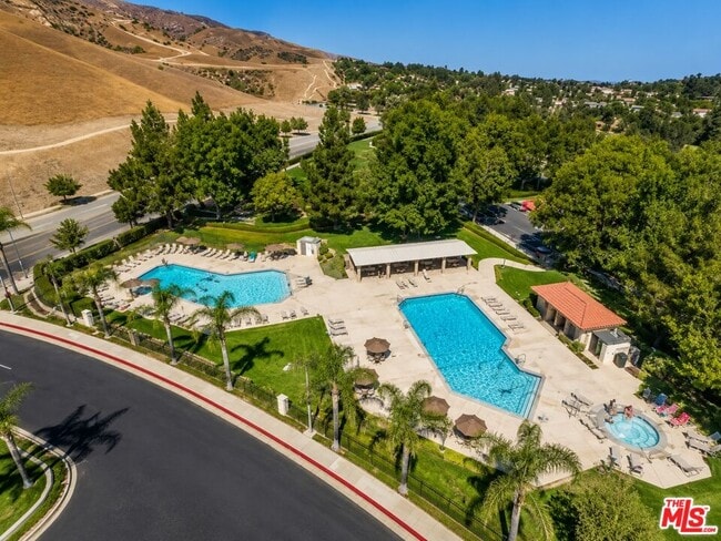 Building Photo - 12245 Shady Hollow Ln