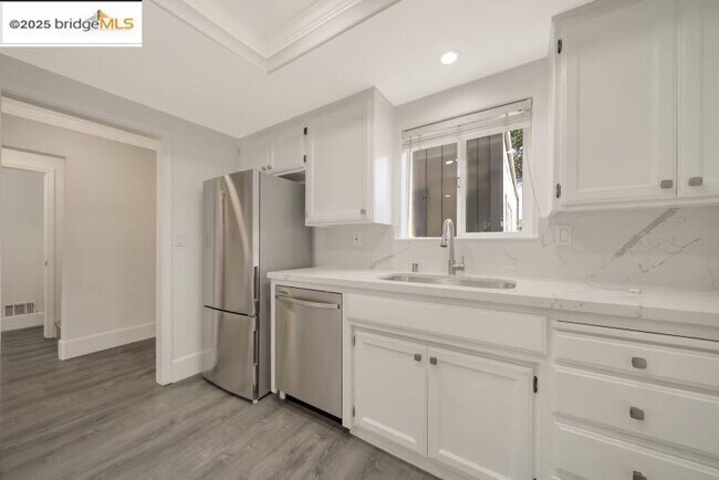 Building Photo - 905 Lido Cir