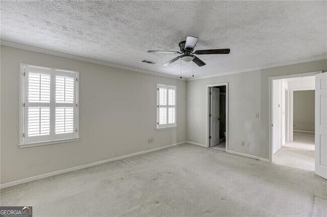 Building Photo - 766 Chesterfield Dr