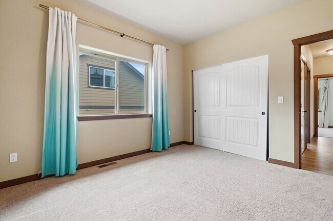 Building Photo - Charming Single-Story Home in Poulsbo