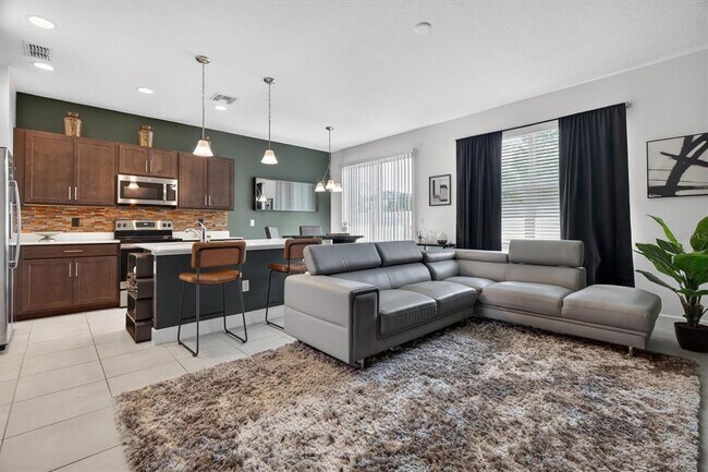 Building Photo - 1363 Captiva Cv