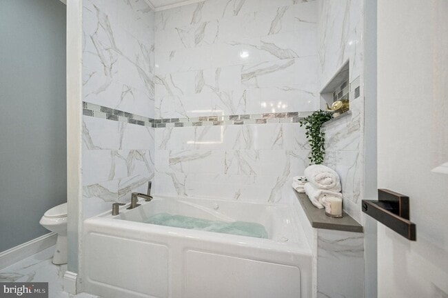 Building Photo - 1317 S 19th St