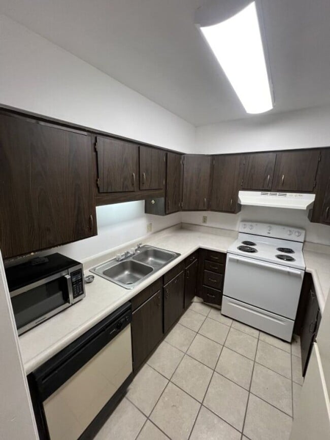 Building Photo - 4547 Alvin Dark Ave