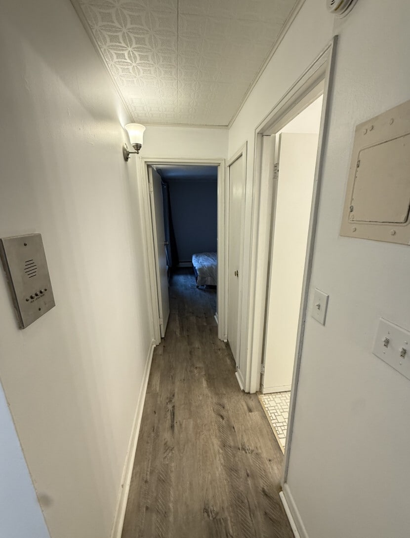 Building Photo - 140 Kenrick St