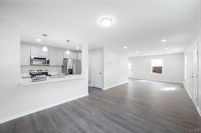 Building Photo - 2410 Poplar St