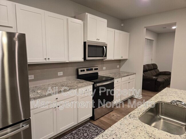 Building Photo - 193 Springwood Ln