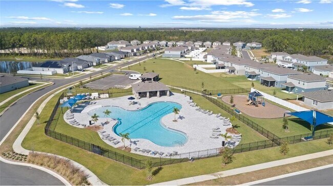 Building Photo - 3054 Chantilly Dr