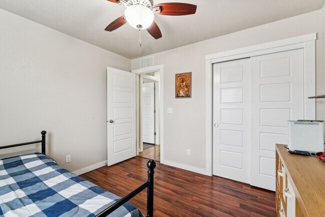 Building Photo - Spacious 4 Bed + Bonus | 3 Bath | 2,760 Sq Ft | Star, Idaho