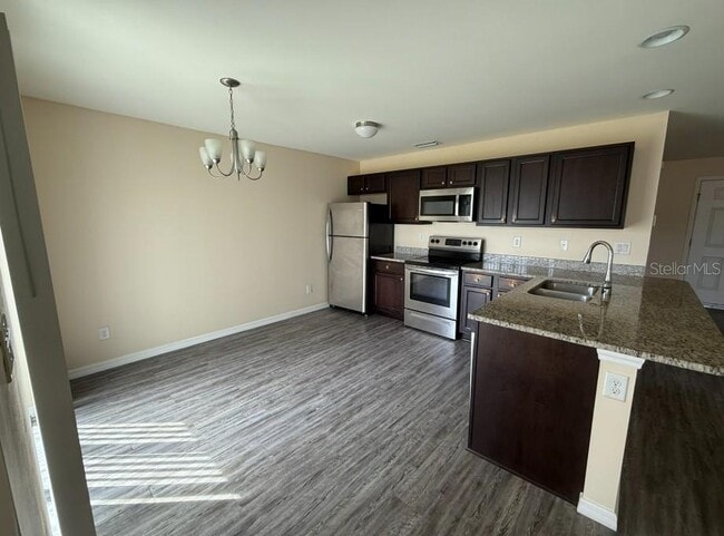 Building Photo - 11233 Kimberly Ave