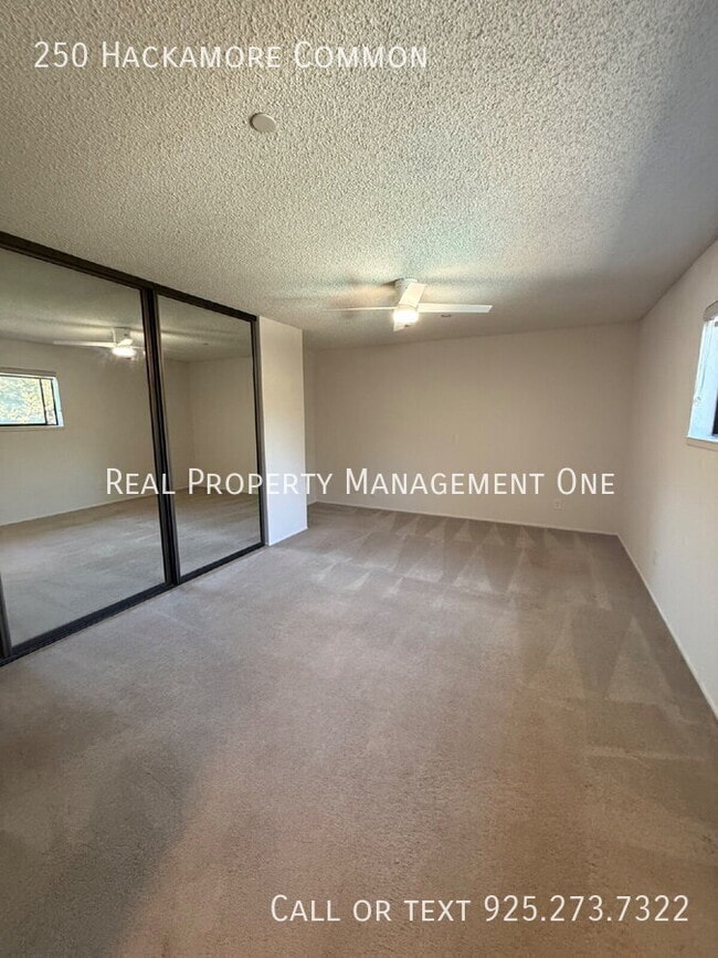 Building Photo - 250 Hackamore Common