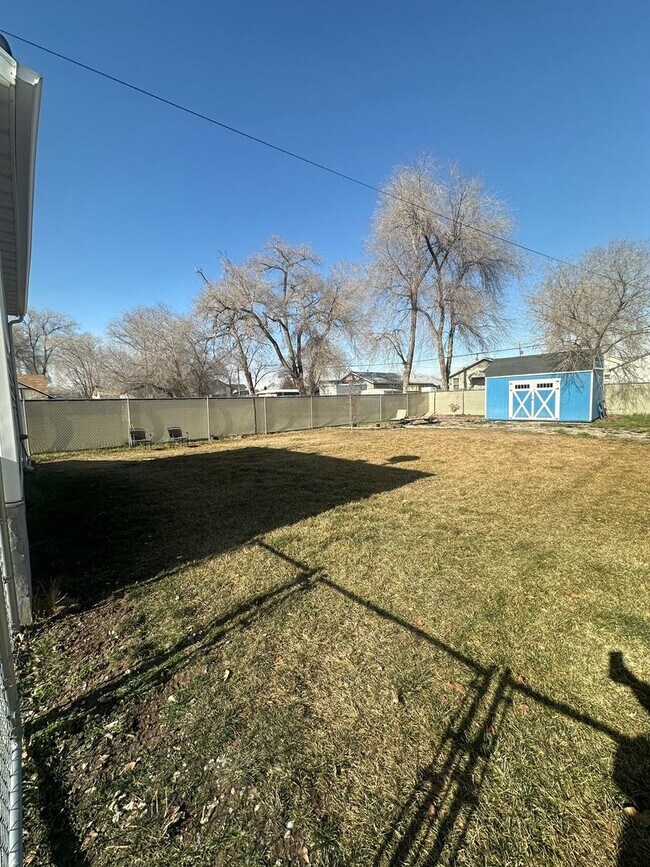 Building Photo - GORGEOUS West Valley Home!!!